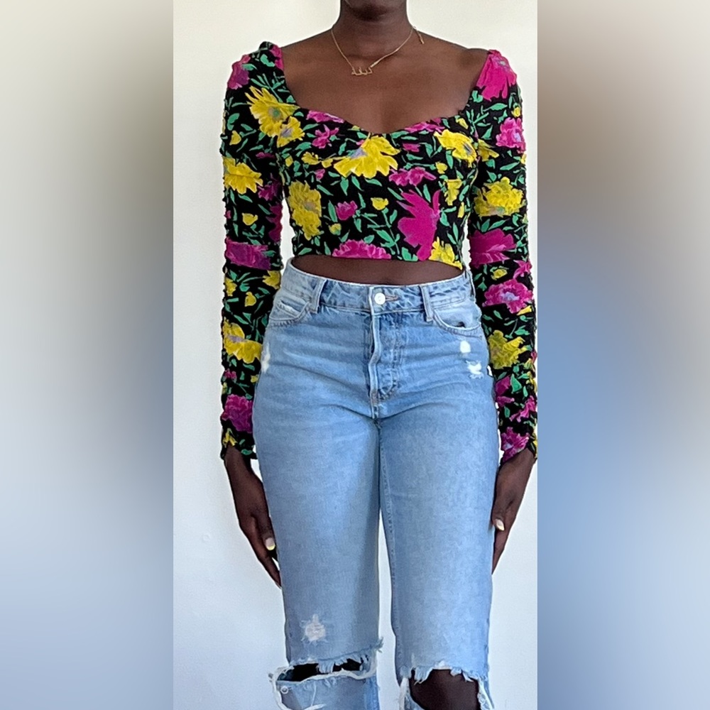 Zara long sleeve floral crop top!